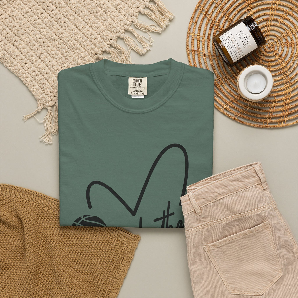 Basketball mom Hart T-Shirt 🏀 | Cute Heart Basketball Mom Tee