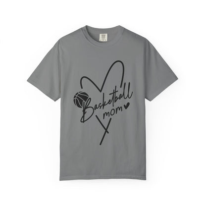 Basketball mom Hart T-Shirt 🏀 | Cute Heart Basketball Mom Tee