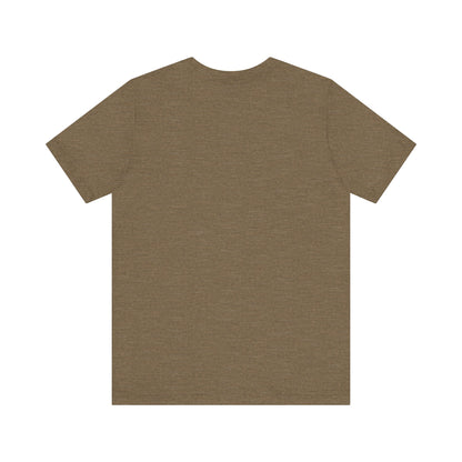 Happy Camper T-Shirt – Minimalist Retro Camper Tee for Nature Lovers