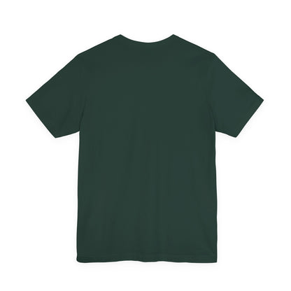 Happy Camper T-Shirt – Minimalist Retro Camper Tee for Nature Lovers